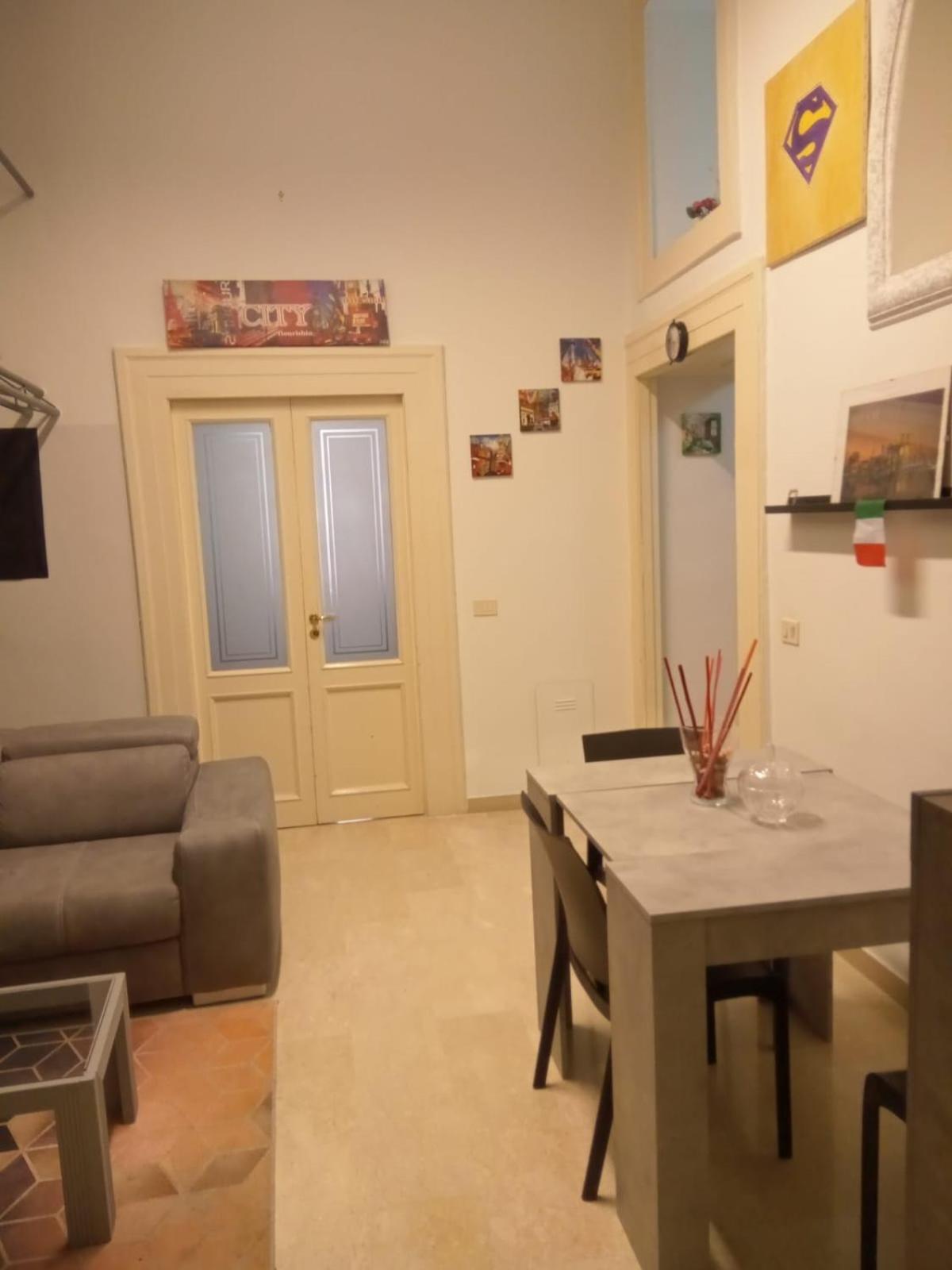 Bross Apartament Salerno Buitenkant foto
